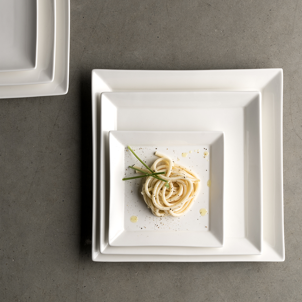 FOUNDATION Square Wide Rim Plate 10